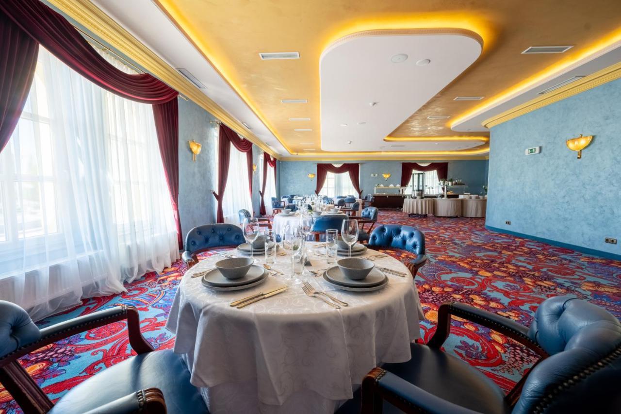 Imperial Casino Strazny Hotel Eksteriør bilde