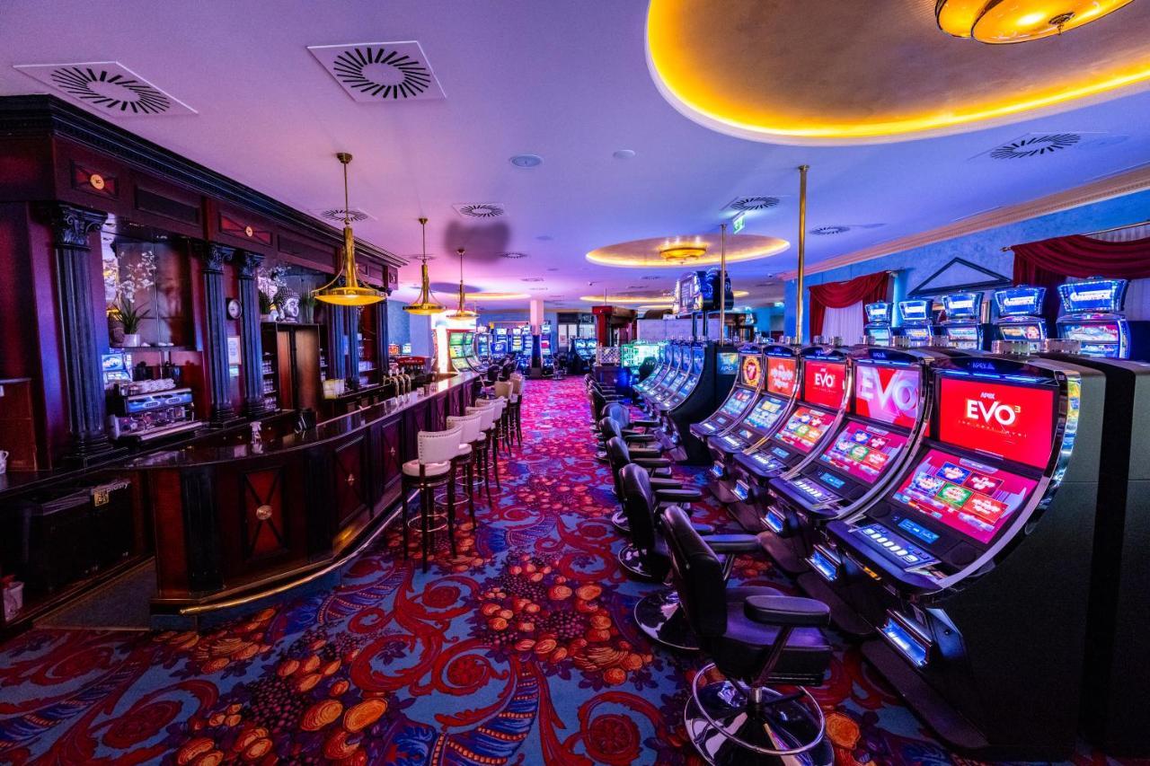 Imperial Casino Strazny Hotel Eksteriør bilde